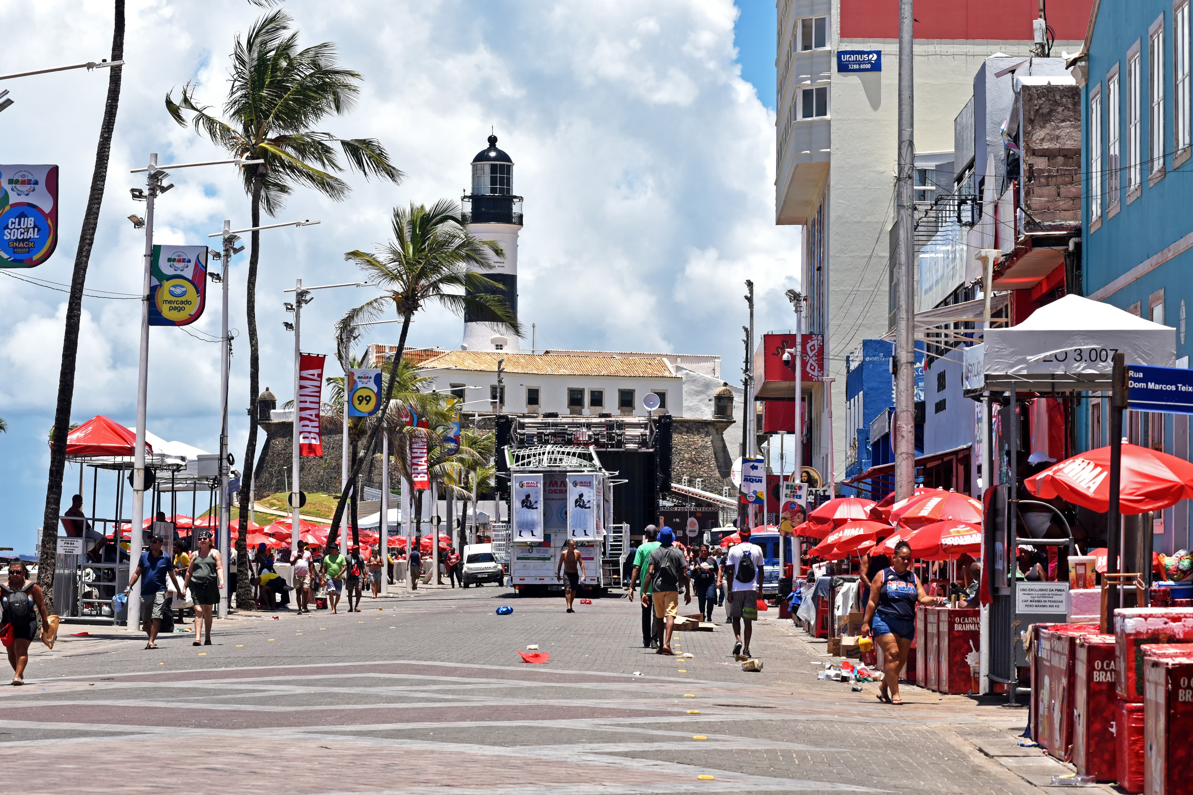 Foliões opinam sobre futuro do circuito da Barra no Carnaval de Salvador