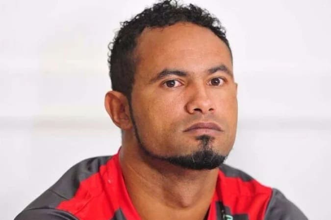 Goleiro Bruno é considerado foragido pela Justiça do Rio de Janeiro