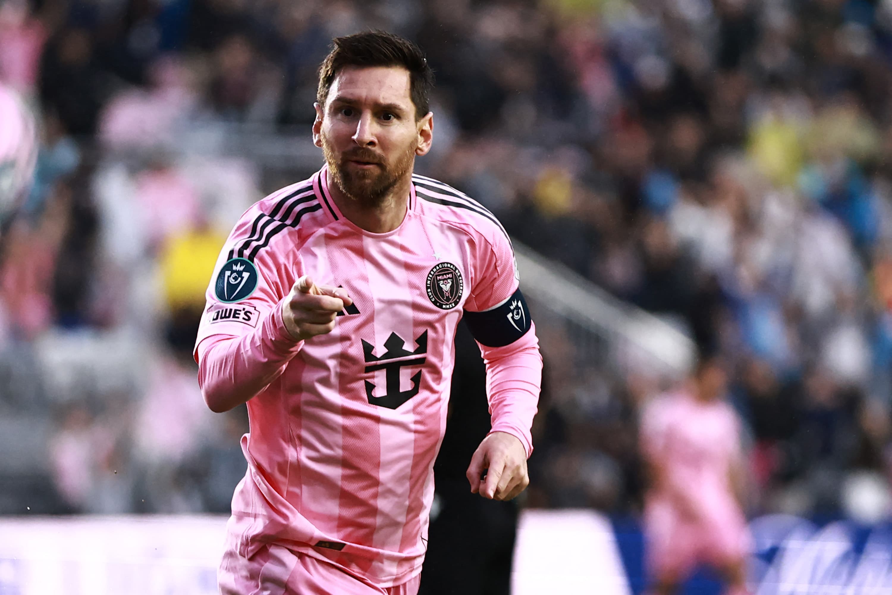 Messi alcança 900 gols na carreira, mas Inter Miami é eliminado da Concacaf
