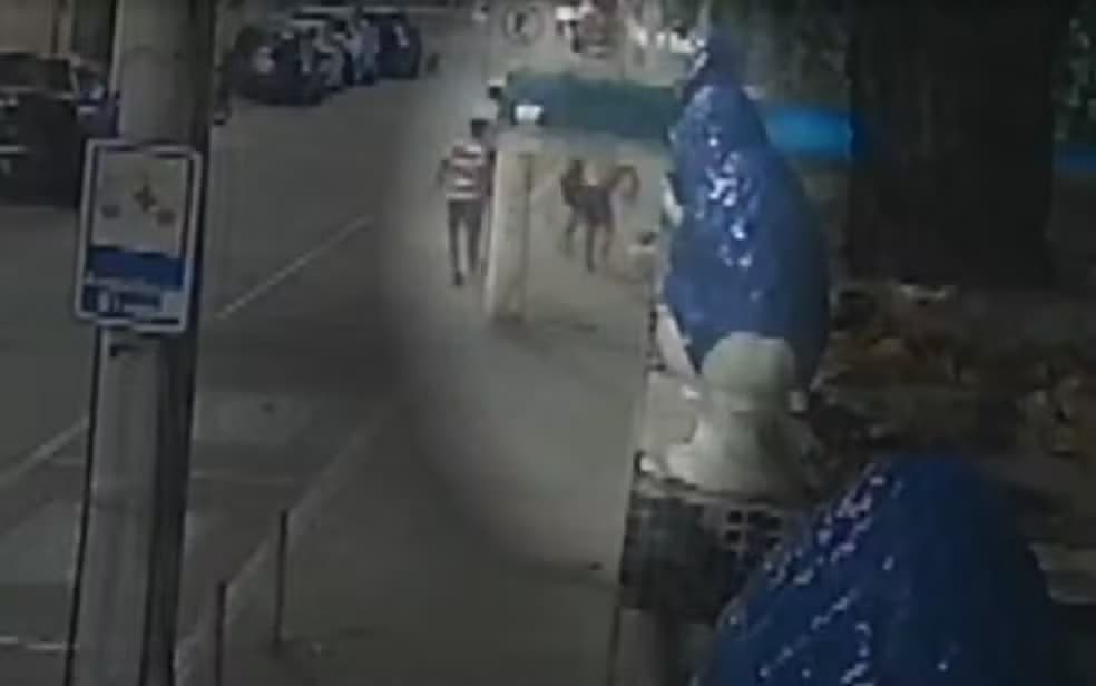 Homem é espancado enquanto dormia em Salvador e está em estado grave