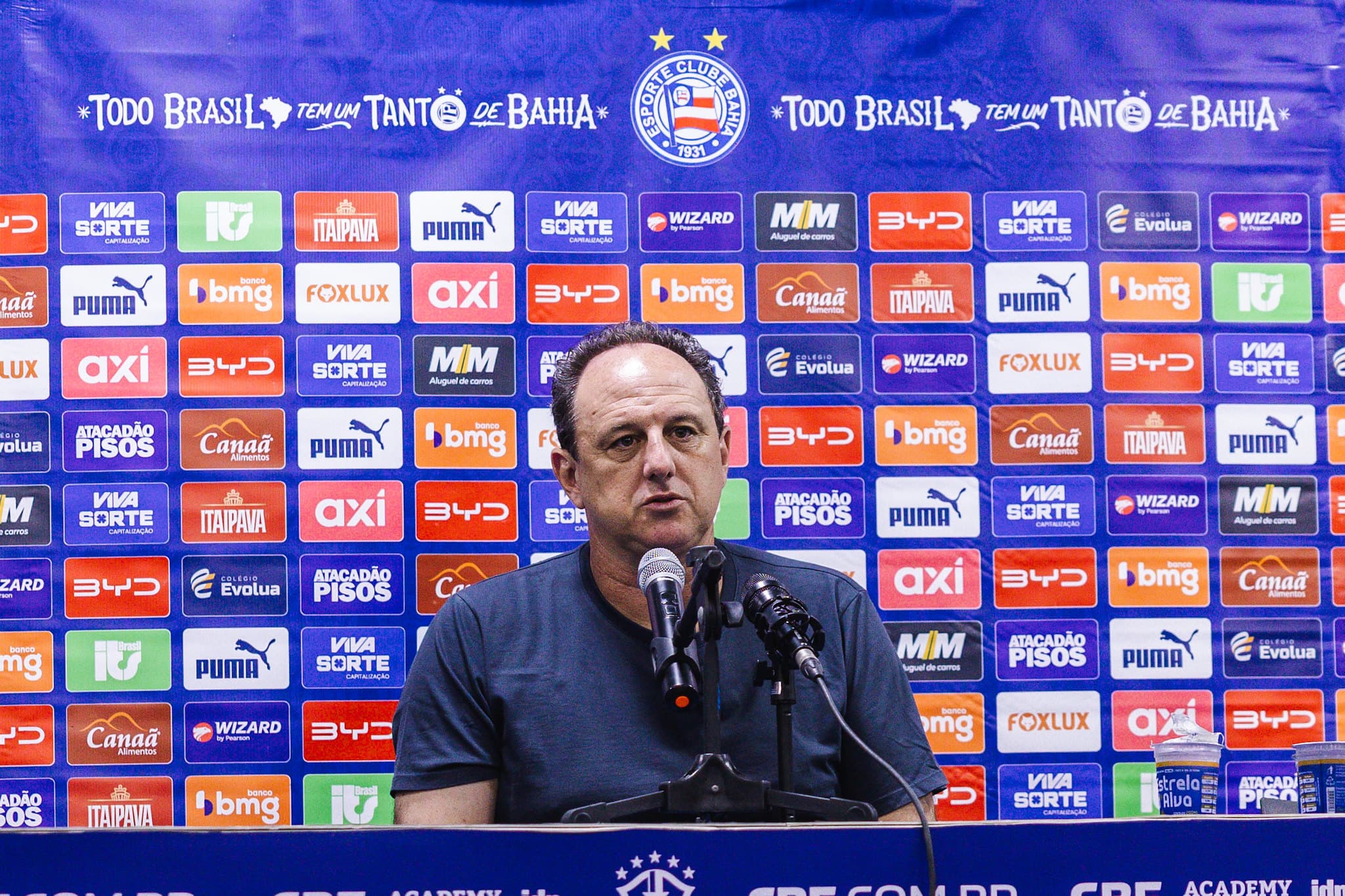 Derrota do Bahia: Ceni questiona 'medo de ser feliz' após goleada para o Remo