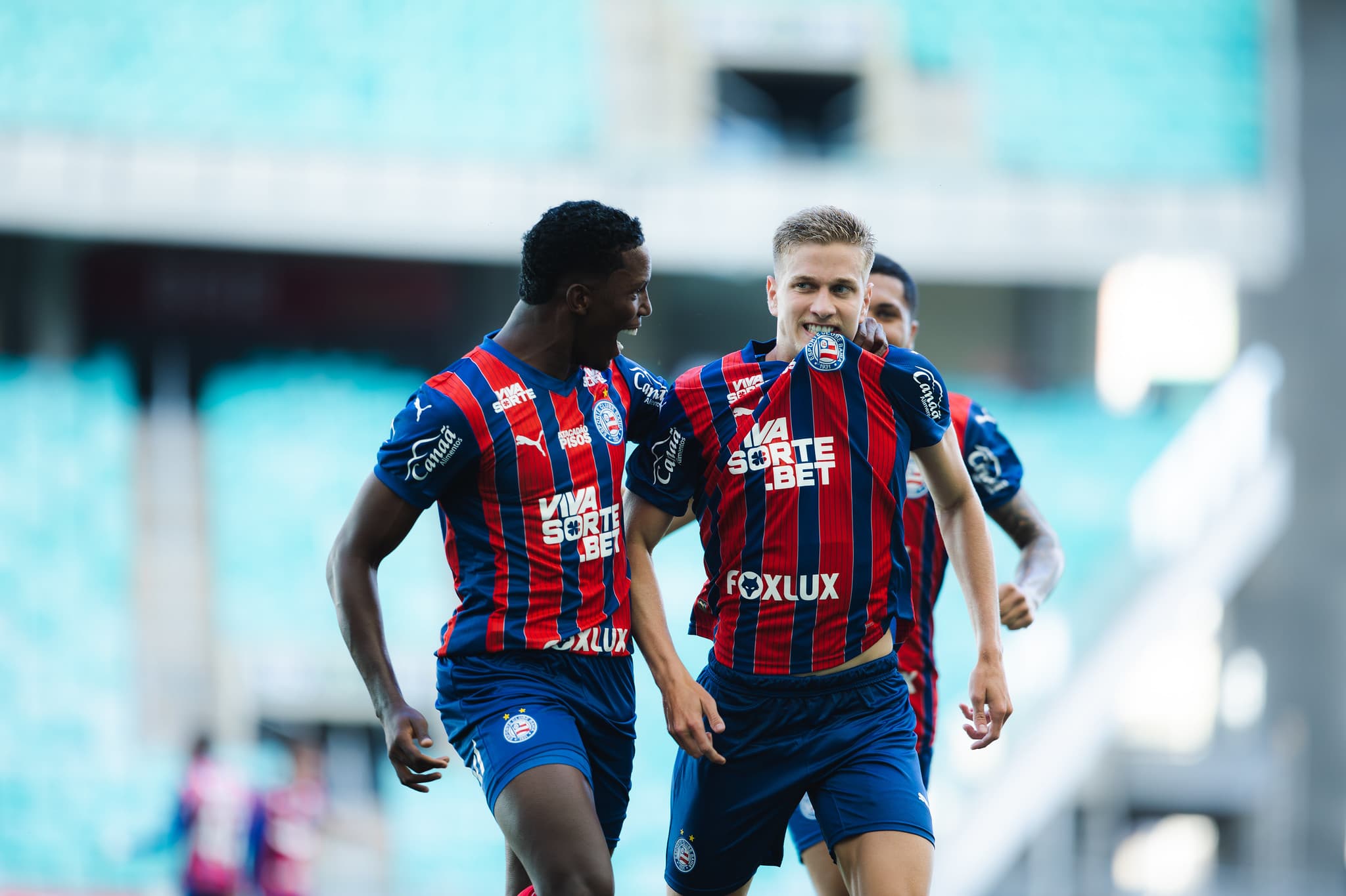 Jota Athletic Série B: Cria do Bahia marca golaço em estreia decisiva