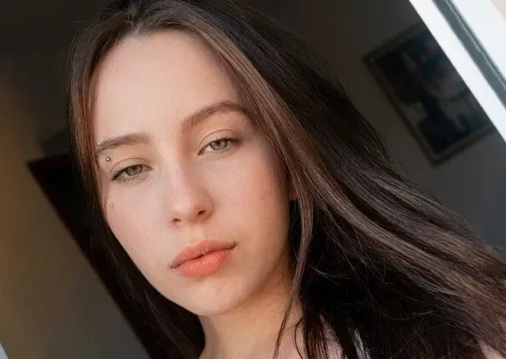 Jovem morta em freezer na Bahia foi esfaqueada, diz Polícia Civil