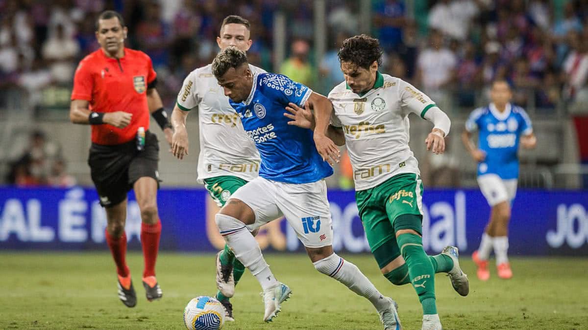 Bahia e Palmeiras se enfrentam na Fonte Nova em confronto direto pelo Brasileirão