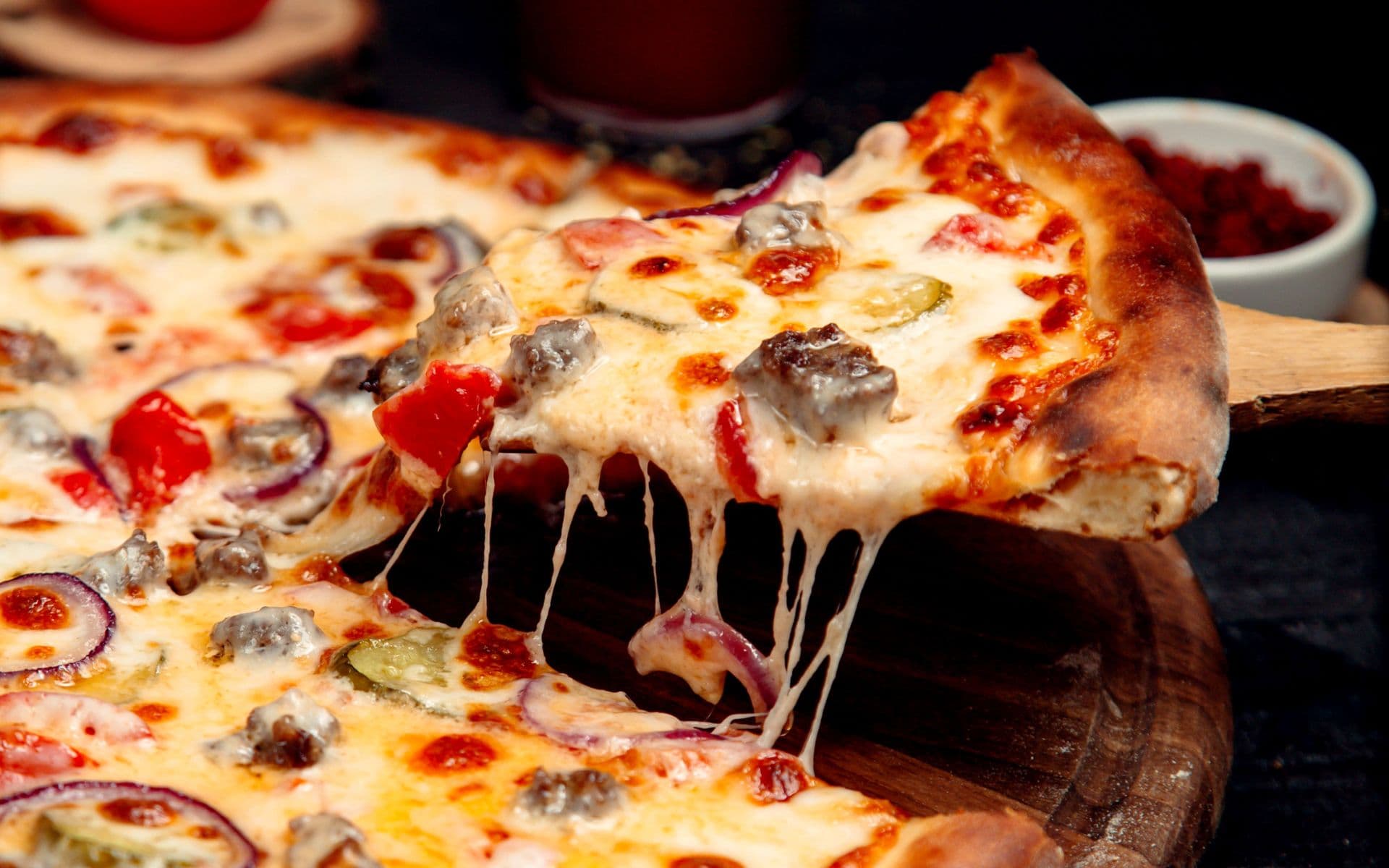 Mulher é salva de agressor após pedir pizza com 'borda' em Campo Grande