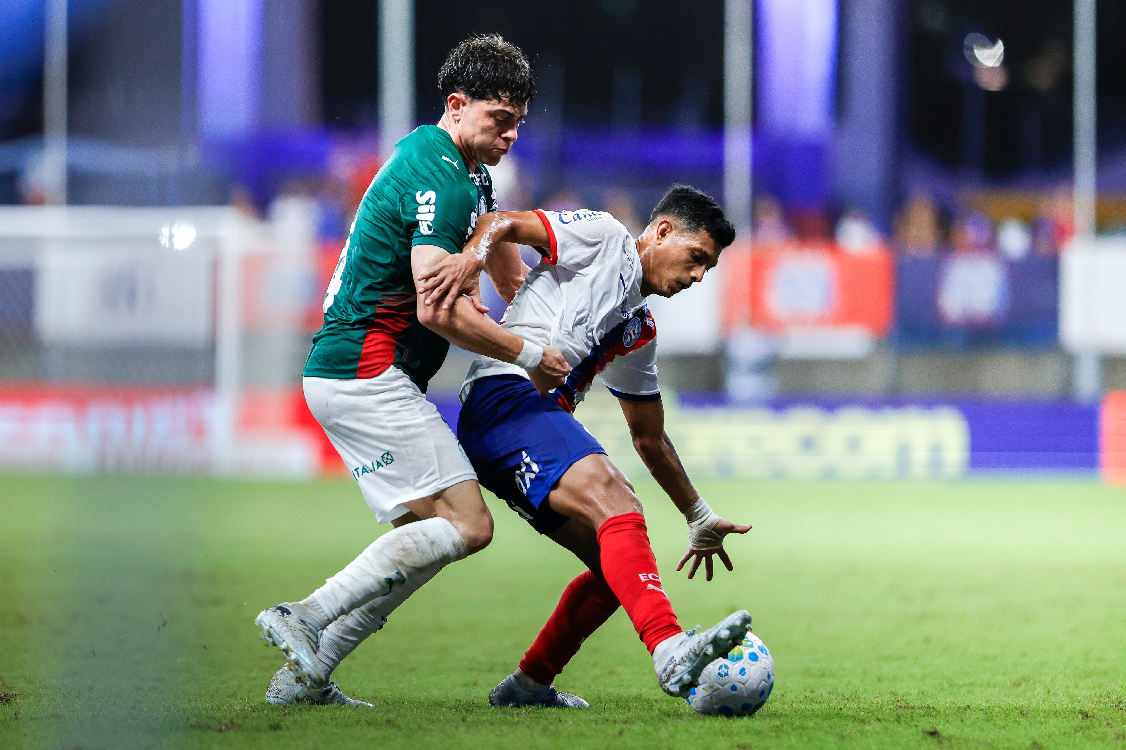 Bahia x Palmeiras: Árbitro Lucas Casagrande é alvo de críticas após derrota tricolor