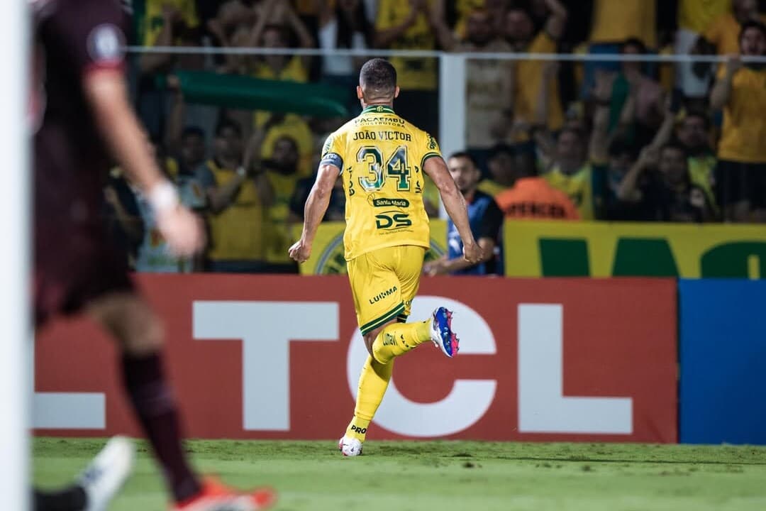 João Vitor marca gol histórico e Mirassol vence na estreia da Libertadores