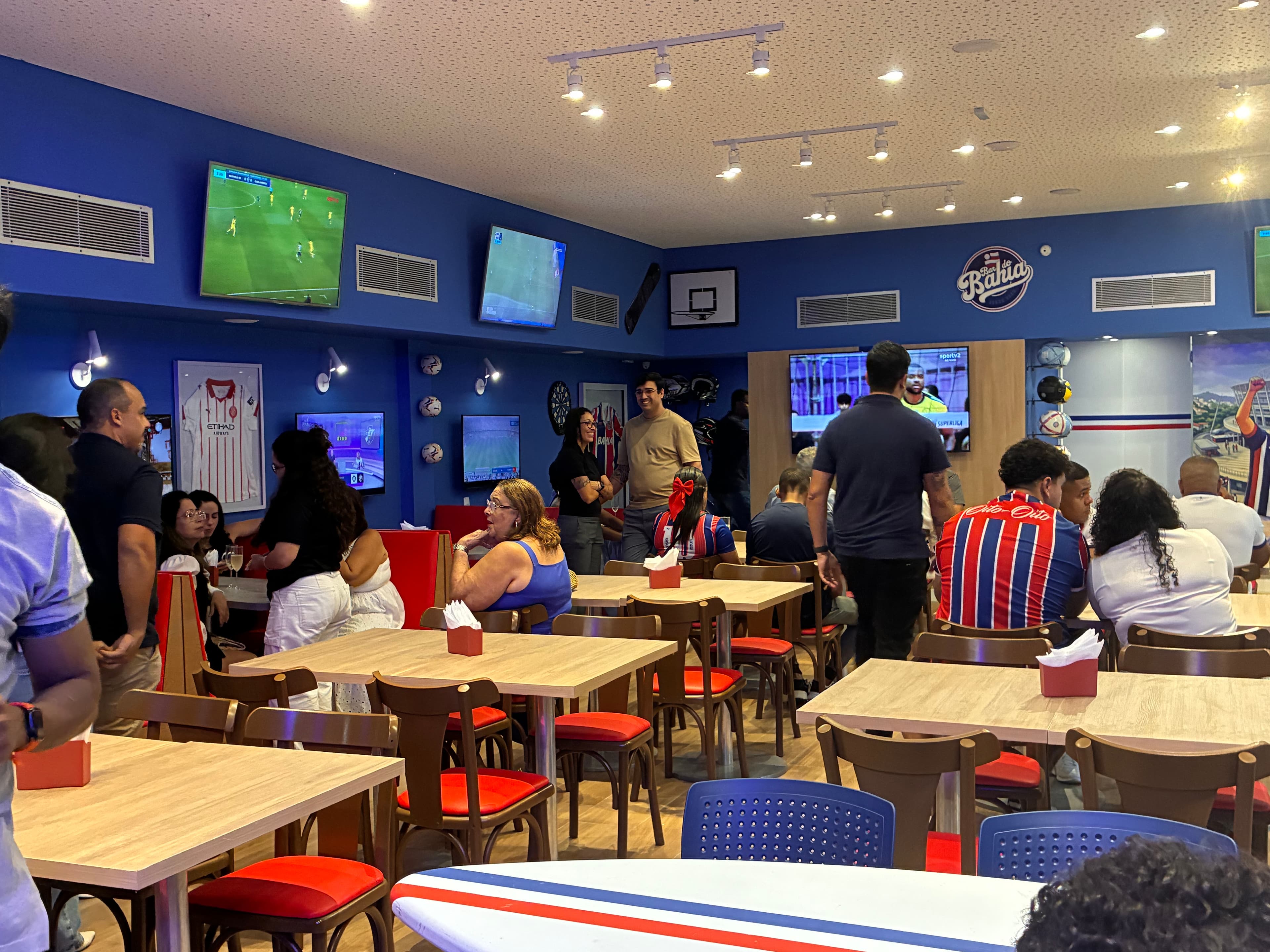 Bar do Bahia é inaugurado em Salvador com transmissão de jogos e ações para torcida