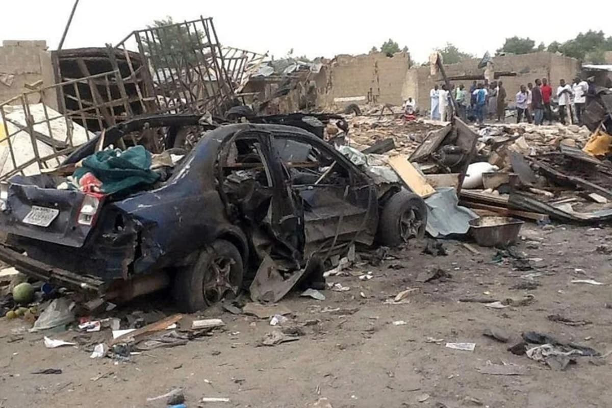 Ataque aéreo na Nigéria mata ao menos 100 civis em mercado